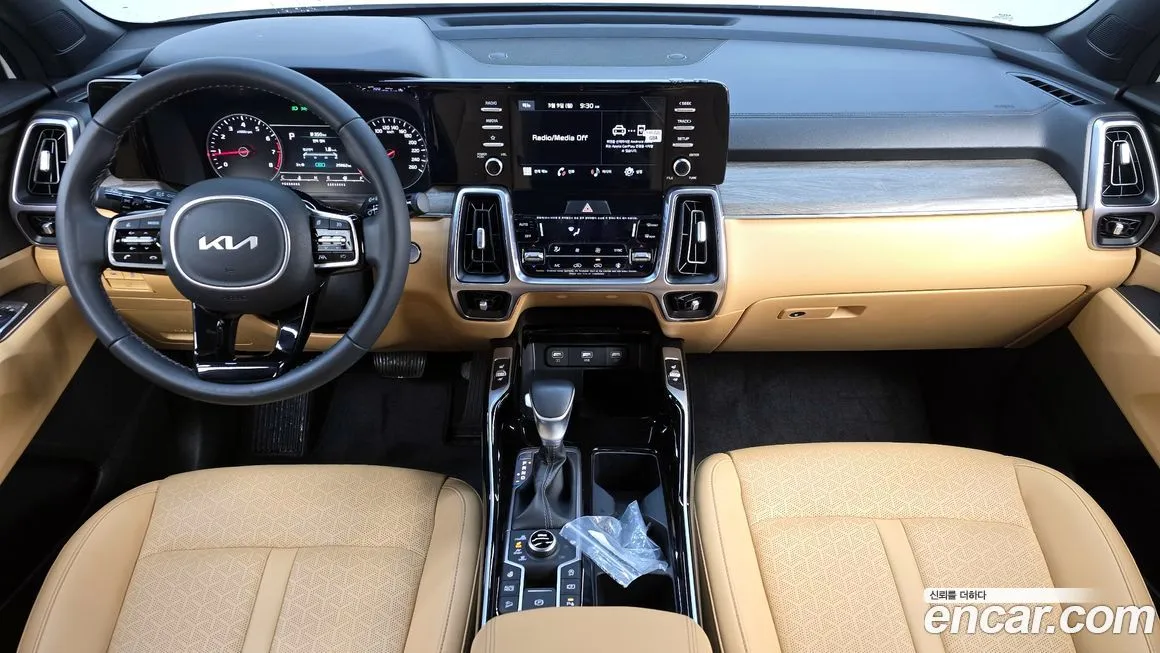Kia Sorento — фото 6