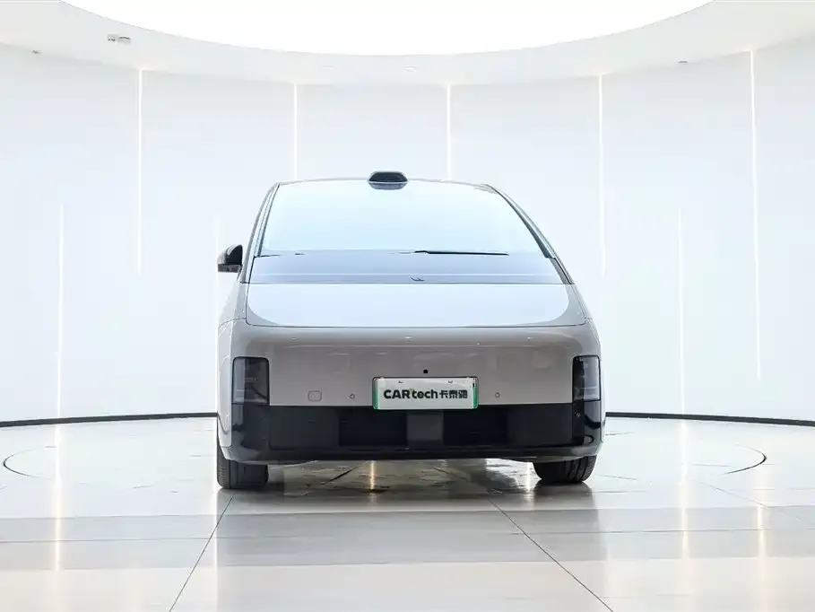 Li Auto Li MEGA 2024 из CN, фото 6