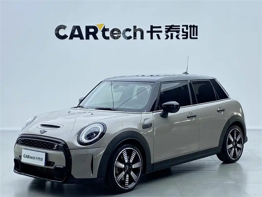 MINI Cooper (3-door) — фото 1