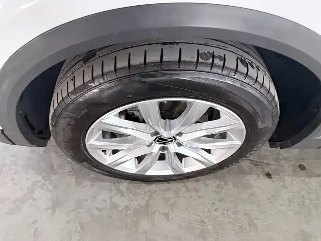 Volkswagen T-Roc 2023 из CN, фото 4