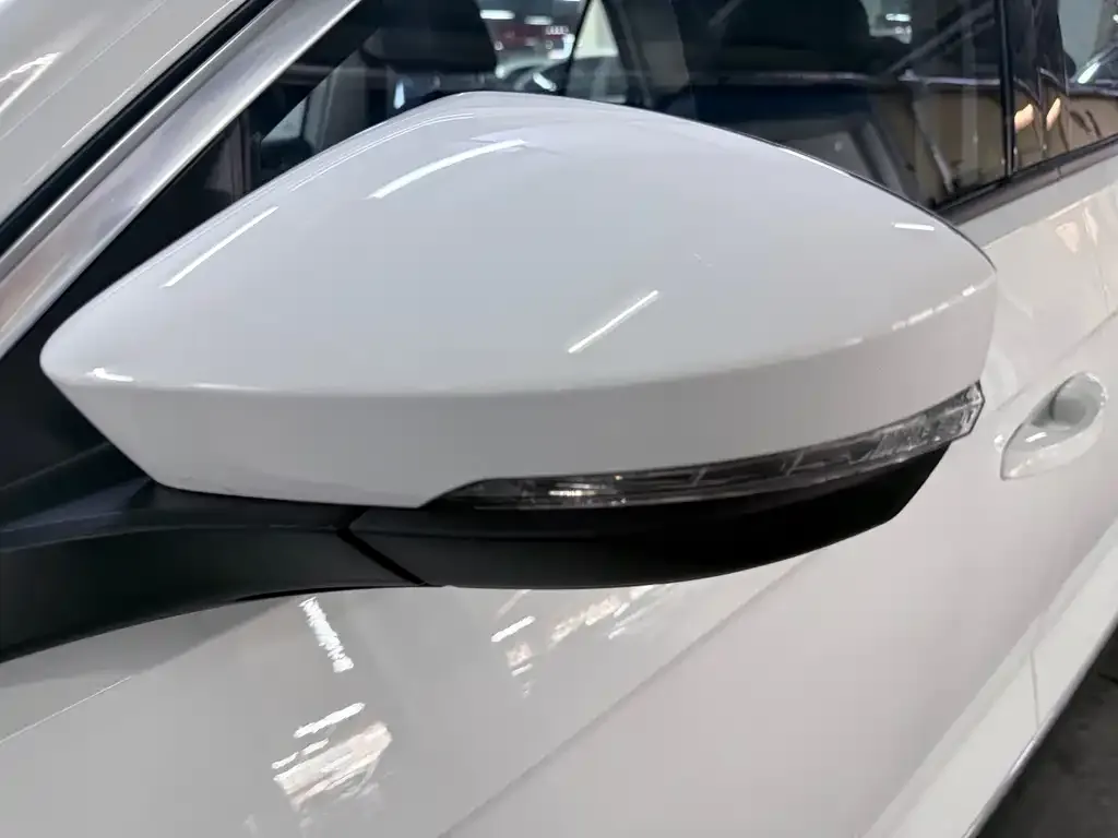 Volkswagen T-Roc 2023 из CN, фото 5