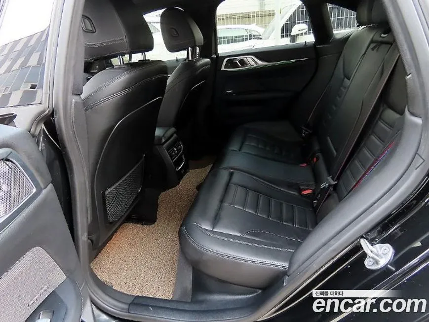 BMW i4 2022 из KR, фото 8