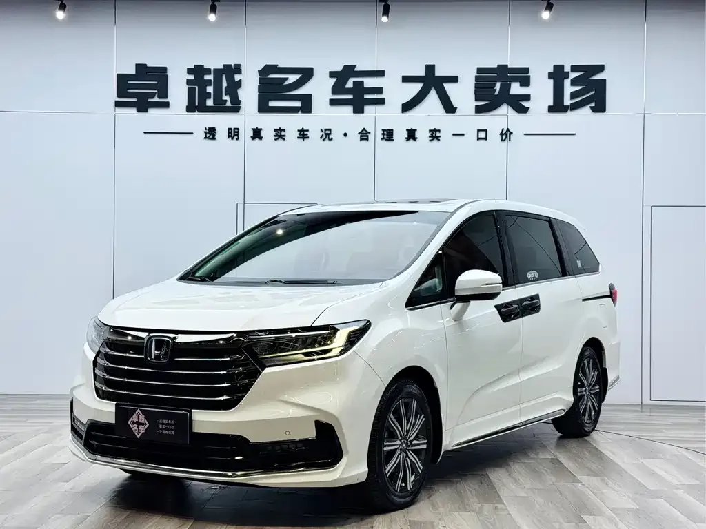 Honda Odyssey — фото 1