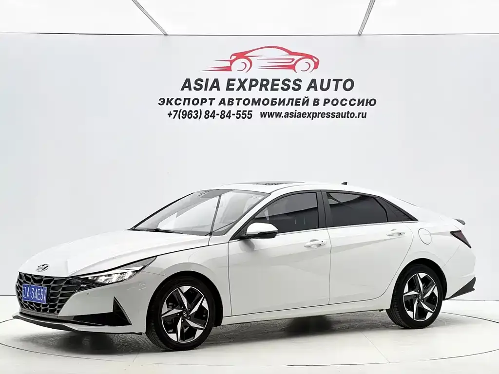 Hyundai Elantra 2023 из CN, фото 1