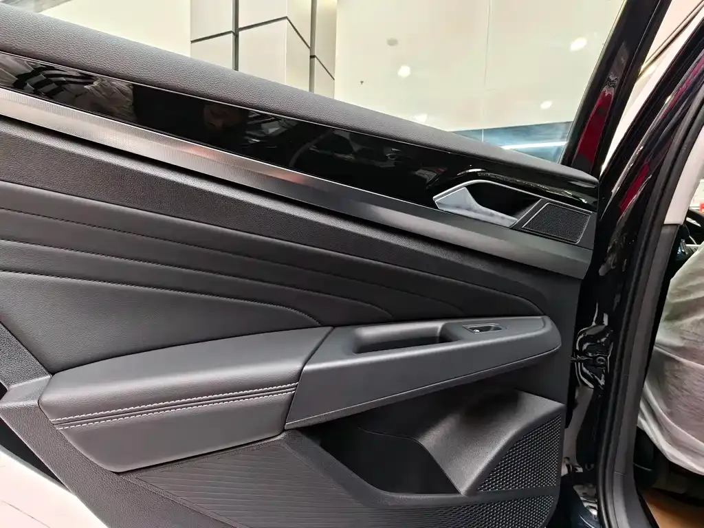 Volkswagen Passat New Energy 2025 из CN, фото 8