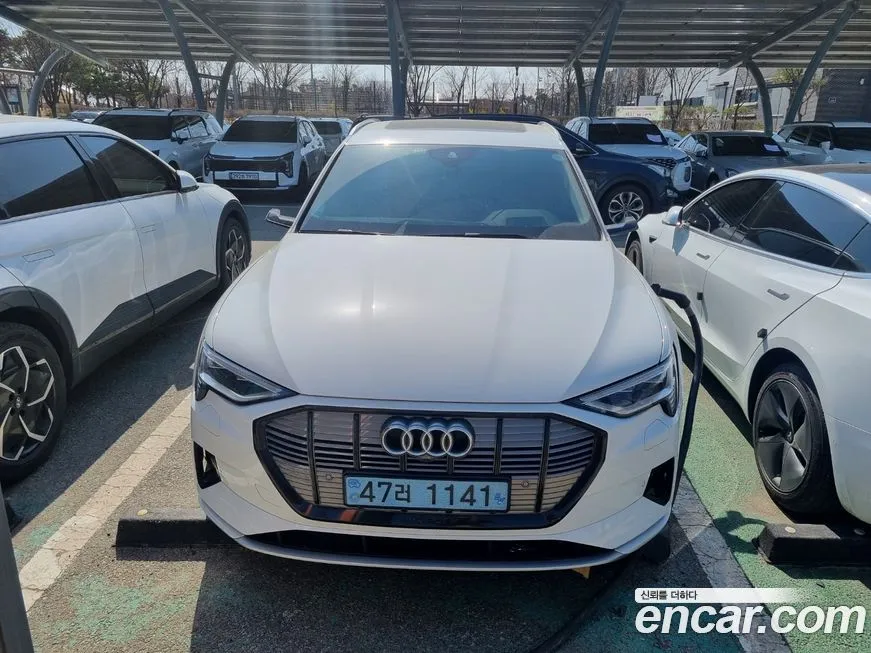 Audi e-tron