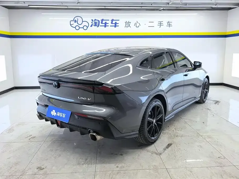 Changan UNI-V 2023 из CN, фото 6