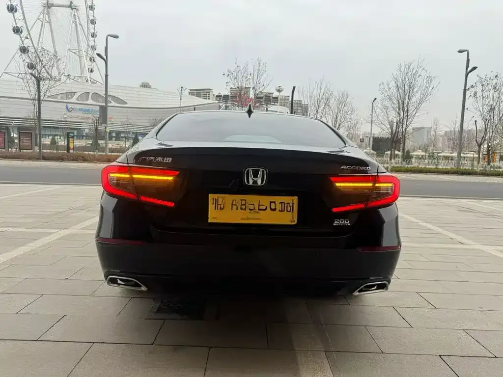 Honda Accord — фото 2