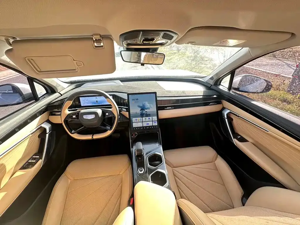 Geely Boyue L 2023 из CN, фото 3