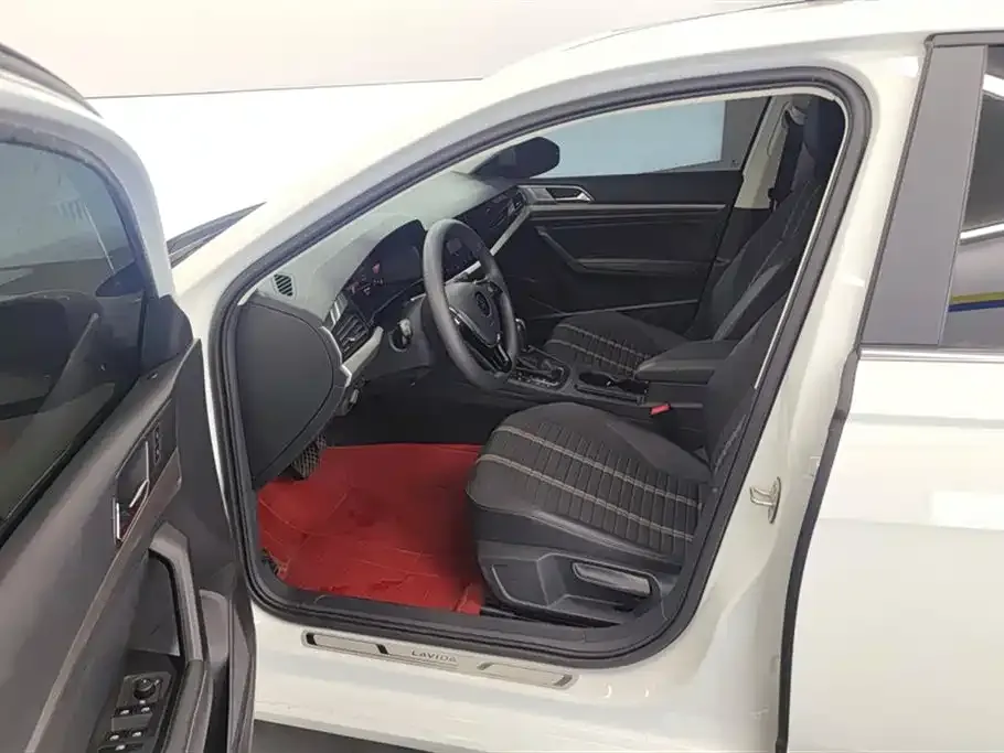 Volkswagen Lavida 2024 из CN, фото 5