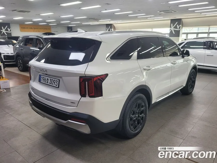 Kia Sorento — фото 6