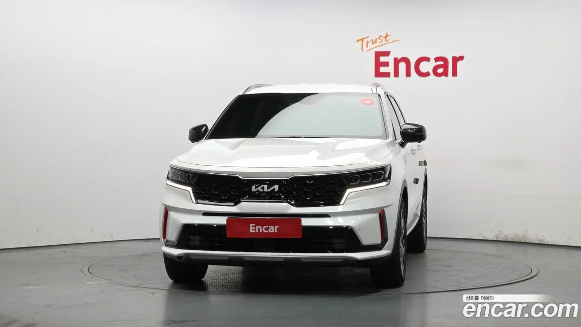 Kia Sorento — фото 8