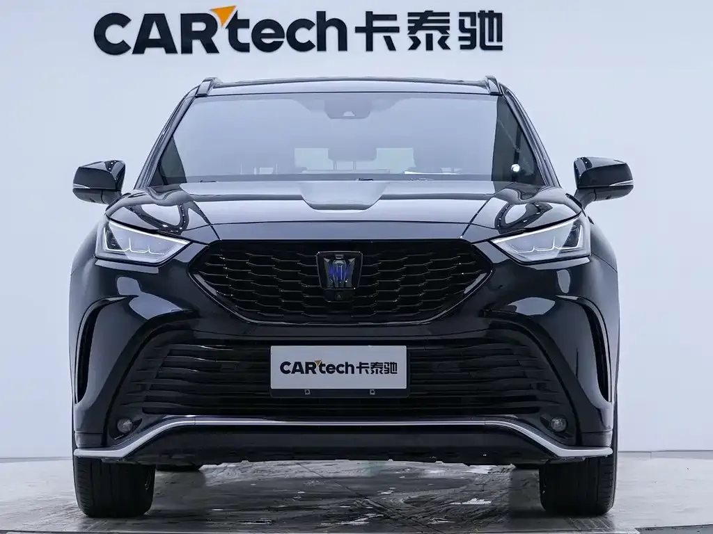 Toyota Crown Kluger 2022 из CN, фото 9