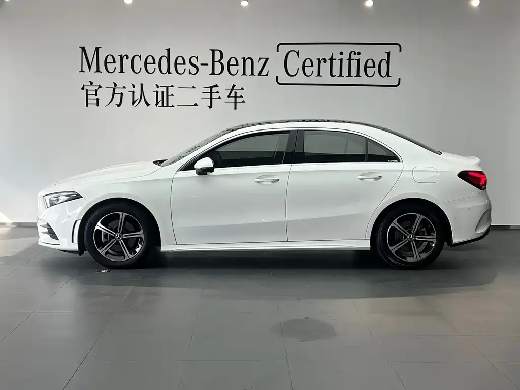 Mercedes-Benz A-Class 2023 из CN, фото 3