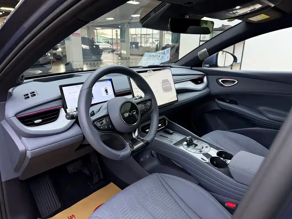 BYD Seal 06GT — фото 7