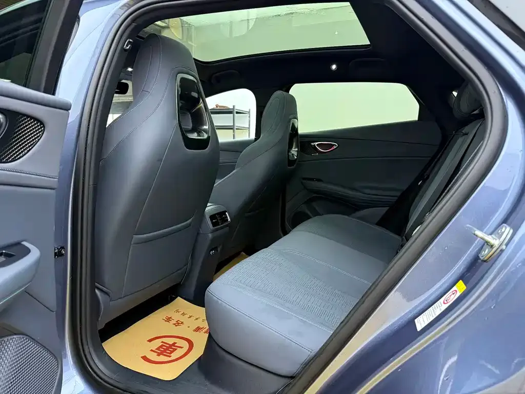 BYD Seal 06GT — фото 10