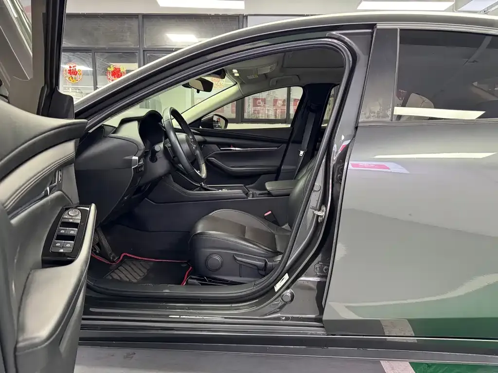 Mazda 3 Axela 2021 из CN, фото 8