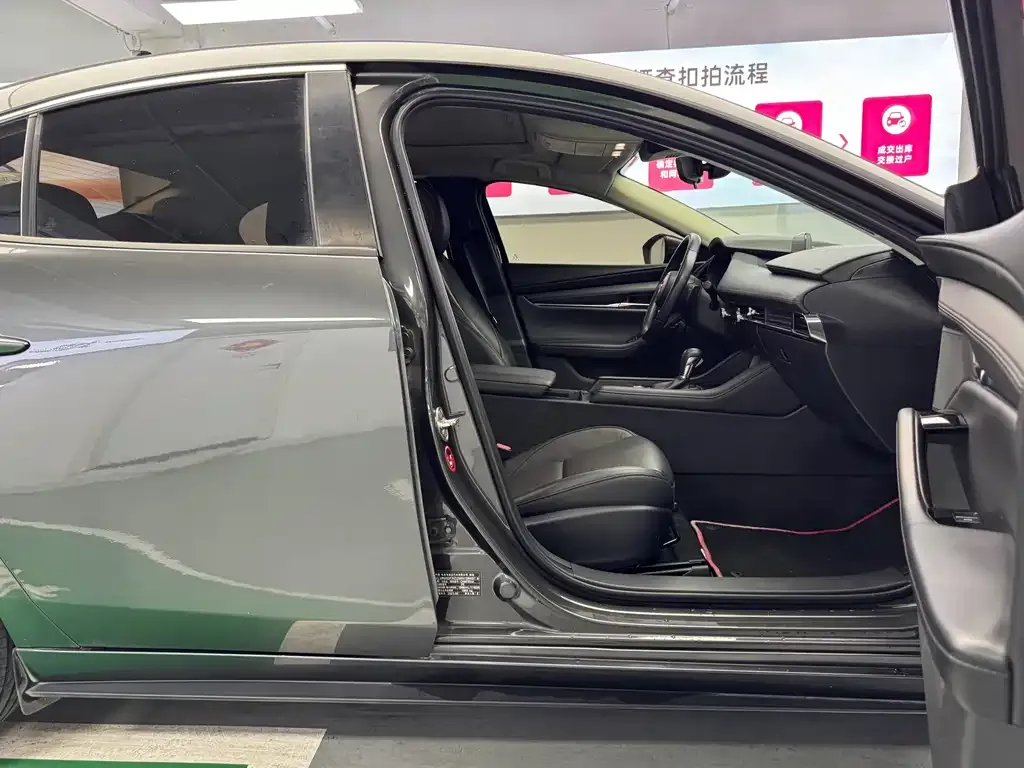 Mazda 3 Axela 2021 из CN, фото 9