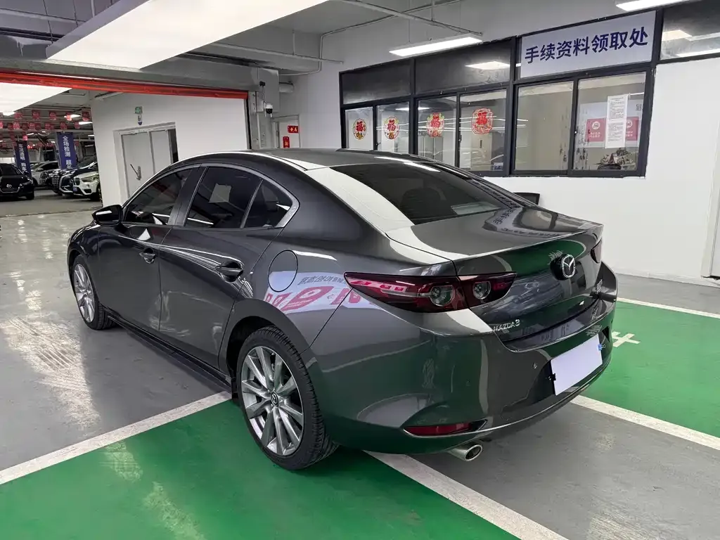 Mazda 3 Axela 2021 из CN, фото 2