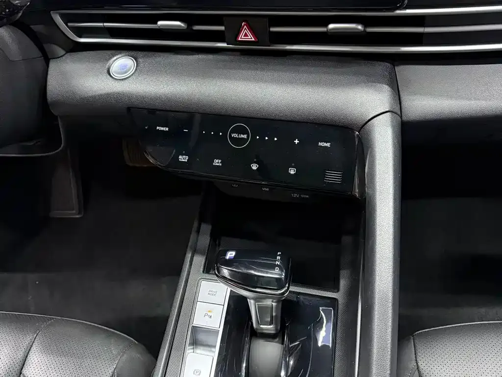 Hyundai Elantra 2022 из CN, фото 9
