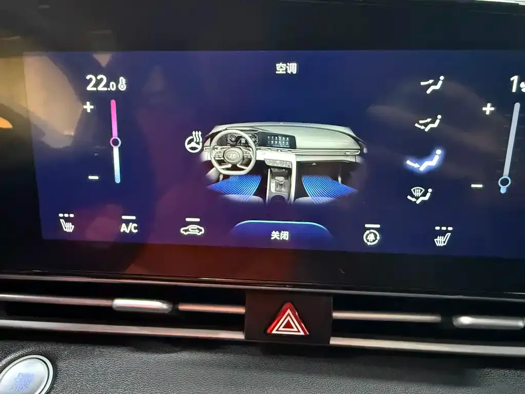 Hyundai Elantra 2022 из CN, фото 2
