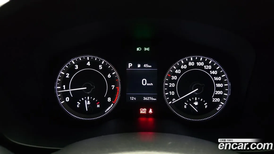 Hyundai Venue — фото 2