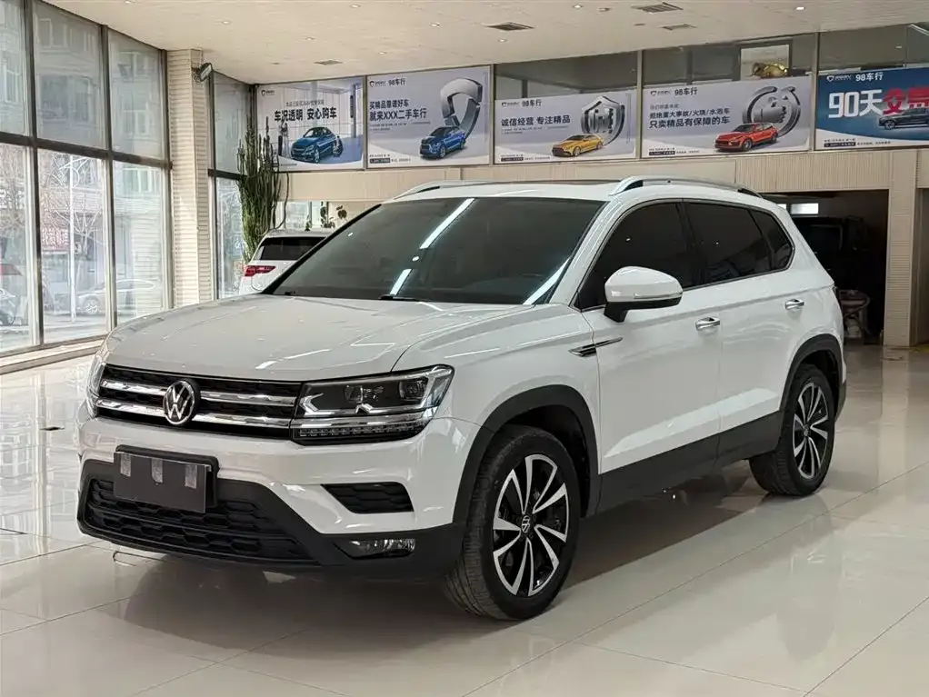 Volkswagen Tharu — фото 1