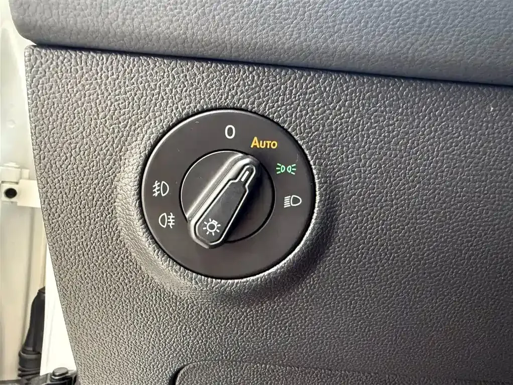 Volkswagen Tharu — фото 10
