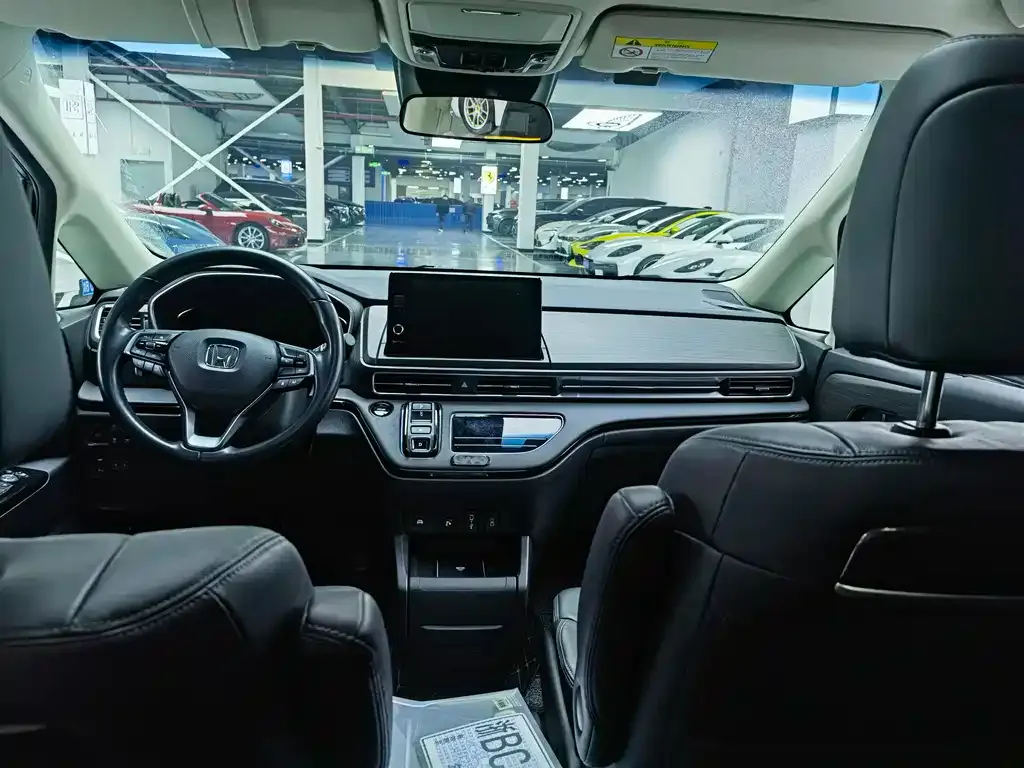 Honda Elysion 2024 из CN, фото 9