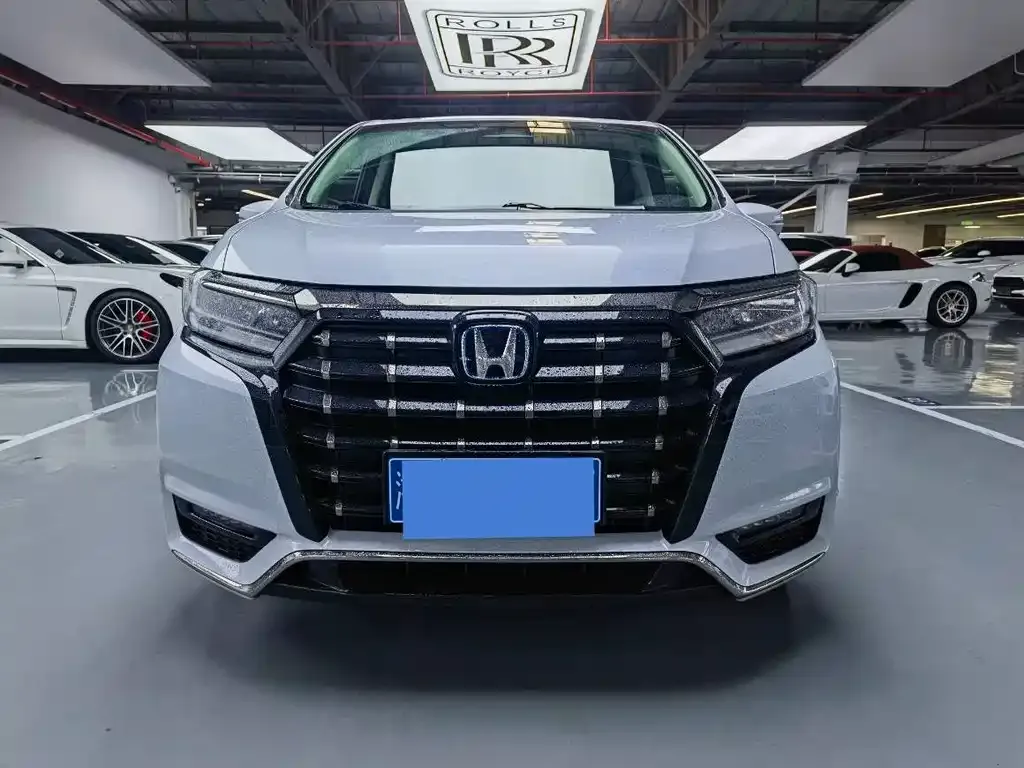Honda Elysion 2024 из CN, фото 7