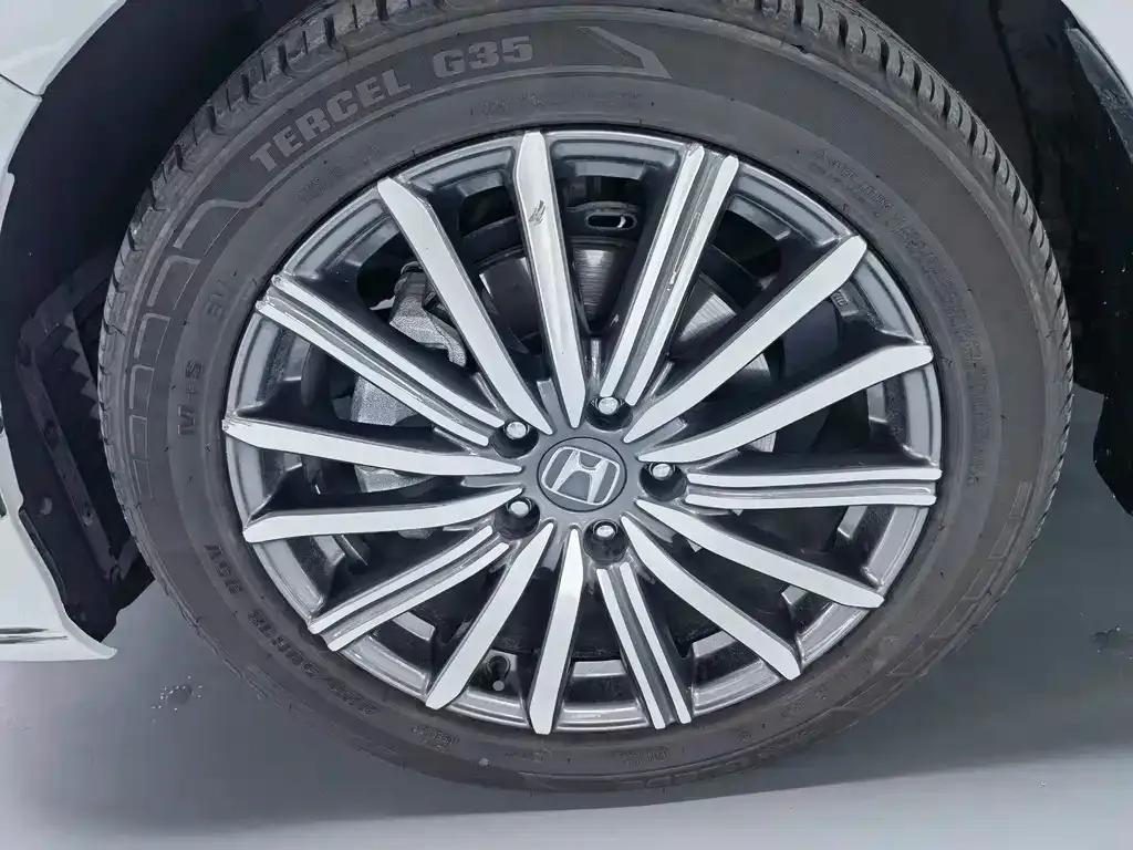 Honda Elysion 2024 из CN, фото 4
