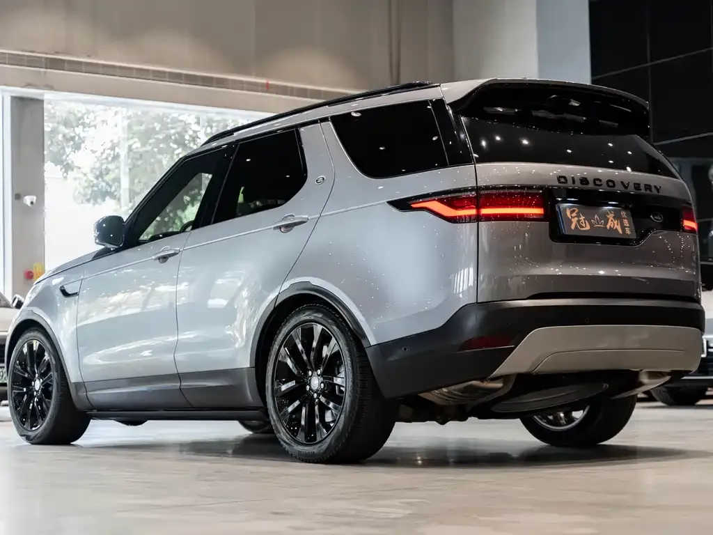 Land Rover Discovery 2024 из CN, фото 3