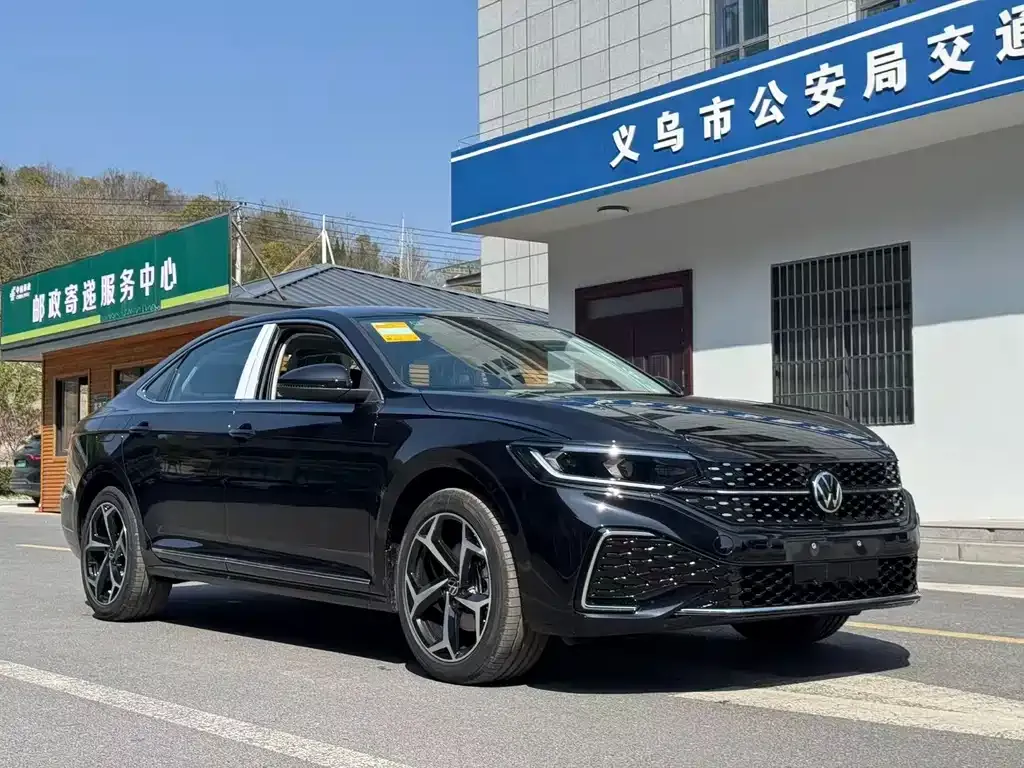 Volkswagen Passat — фото 9