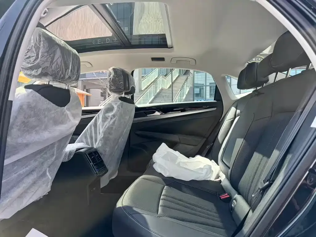 Volkswagen Passat — фото 2