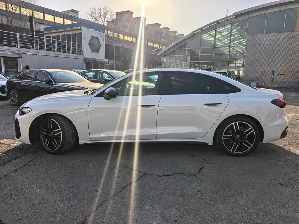 Audi A5L 2025 из CN, фото 8