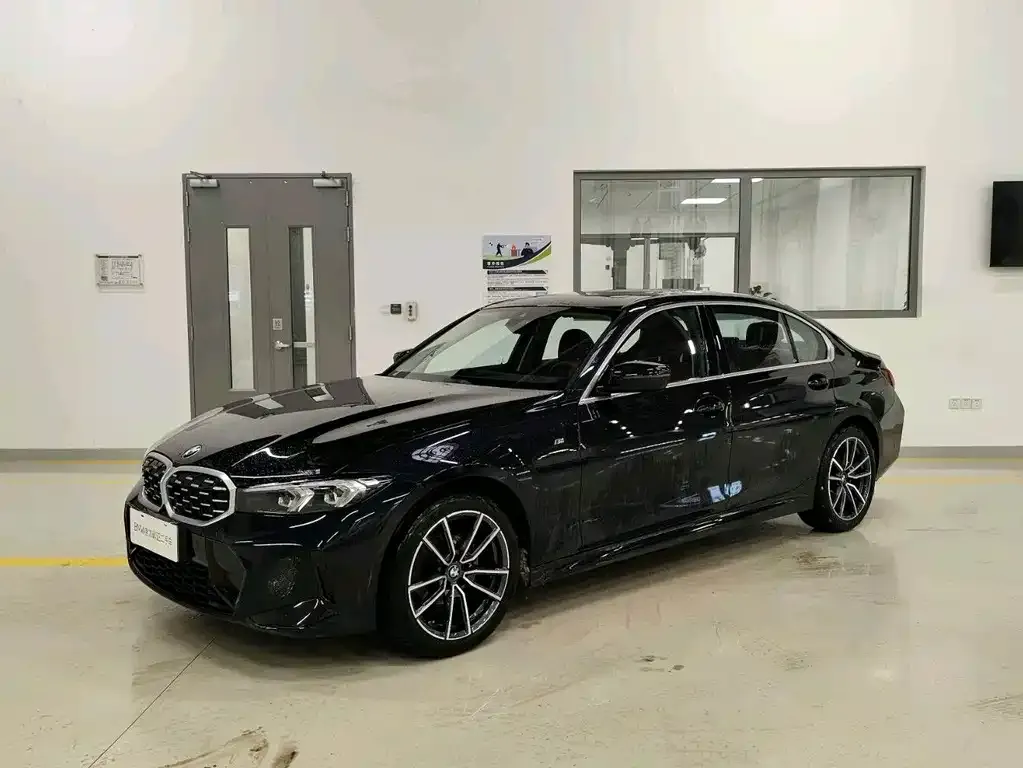 BMW 3 Series — фото 1