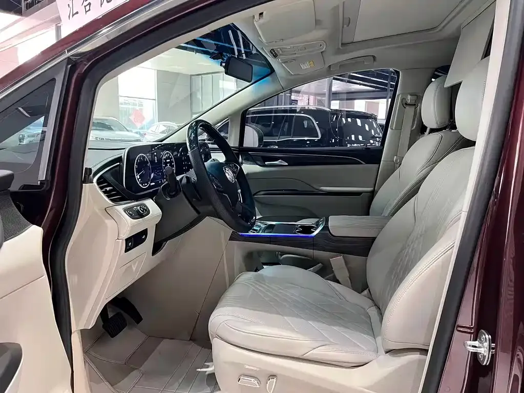 Buick GL8 2023 из CN, фото 4