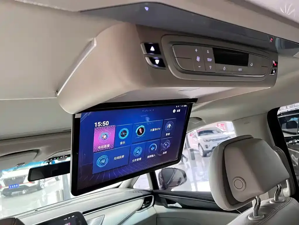 Buick GL8 2023 из CN, фото 9