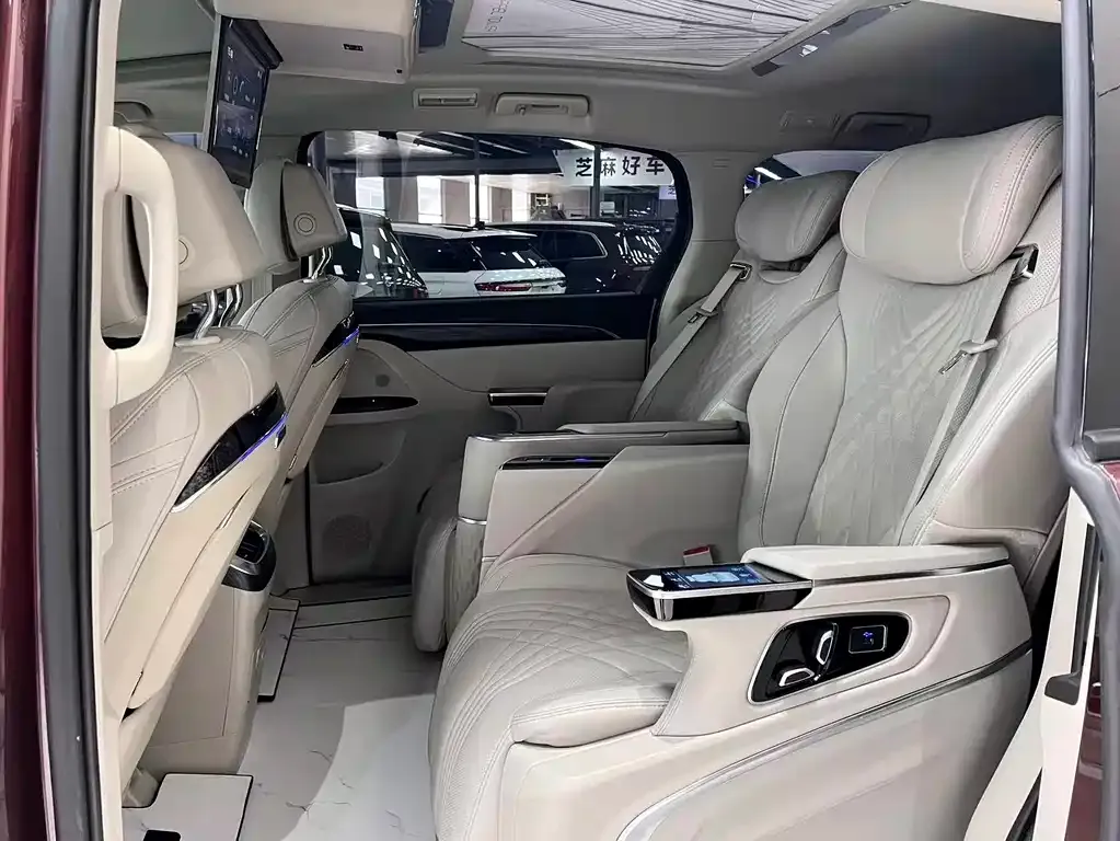 Buick GL8 2023 из CN, фото 6