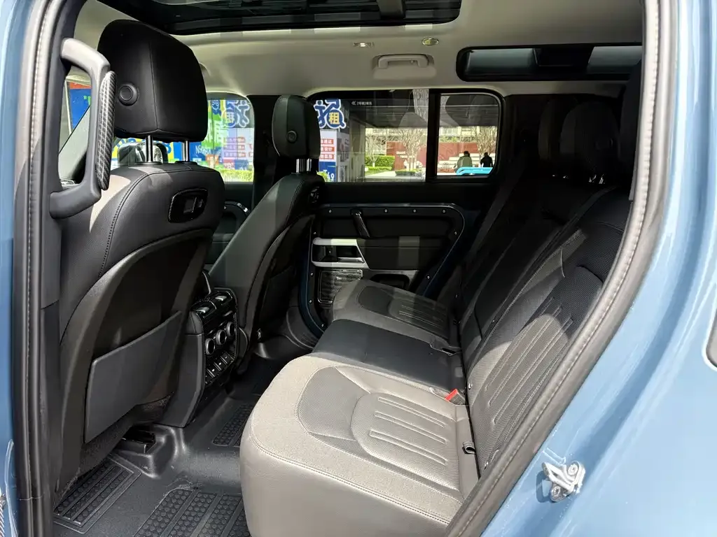 Land Rover Defender — фото 3