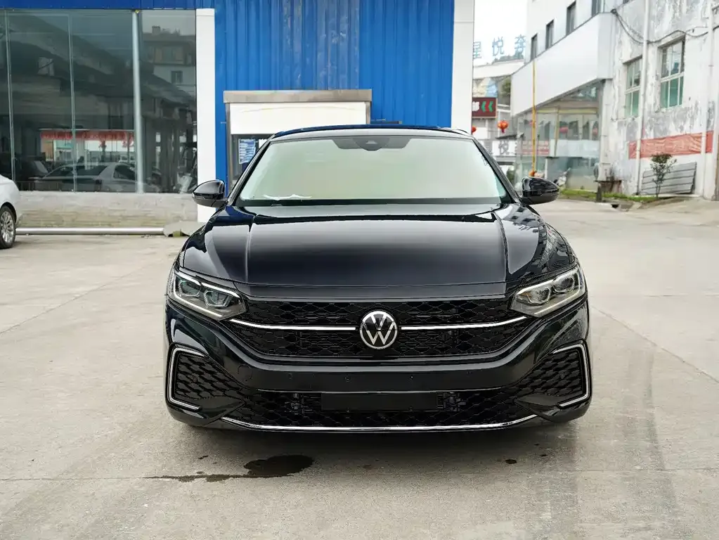 Volkswagen Passat 2022 из CN, фото 8