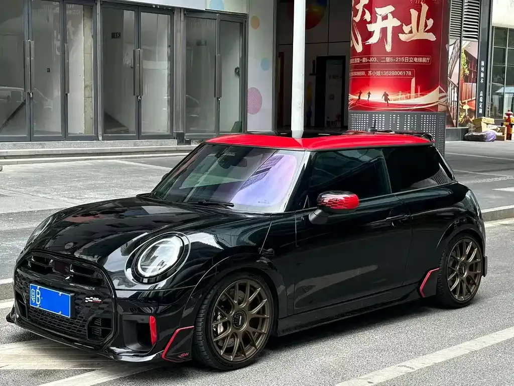 MINI JCW (John Cooper Works) 2025 из CN, фото 1
