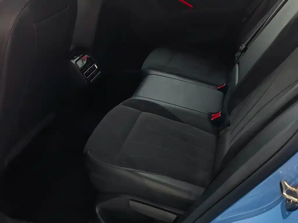 Volkswagen Tiguan L 2025 из CN, фото 2
