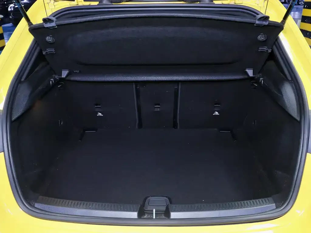 Mercedes-Benz A-Class AMG (Import) — фото 4
