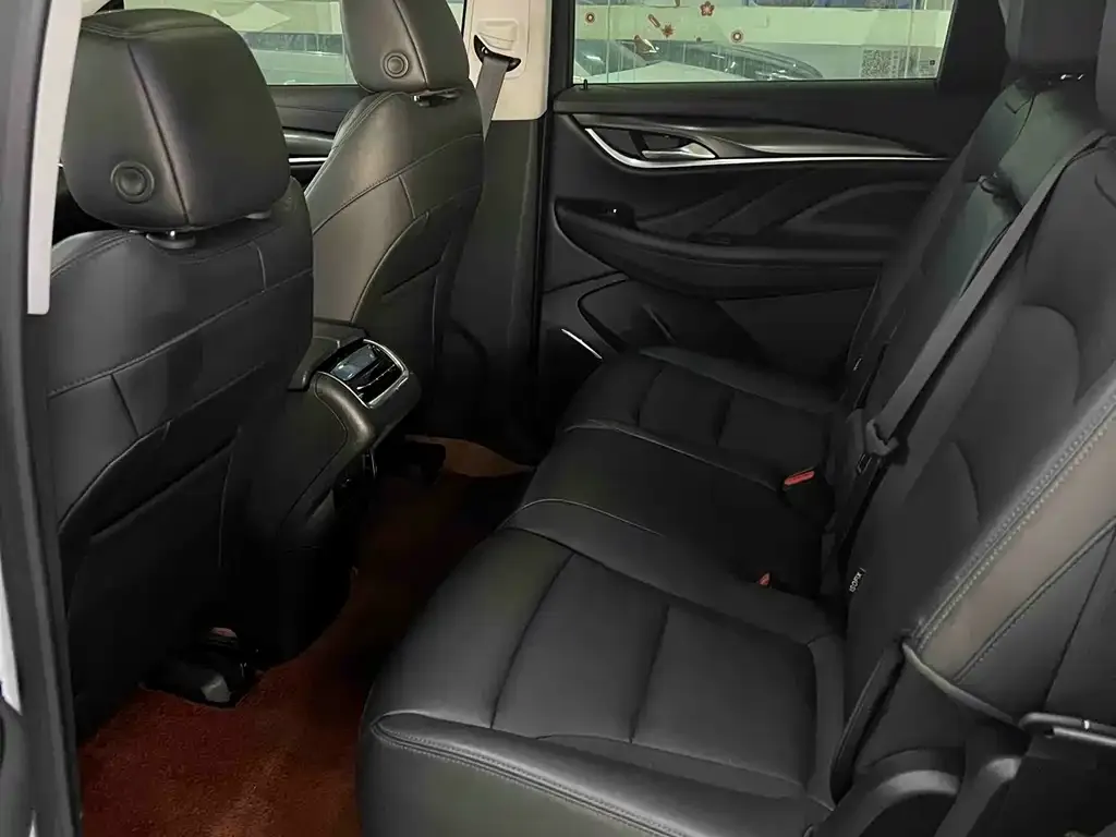 Buick Enclave 2021 из CN, фото 5