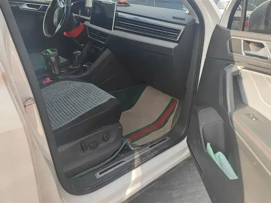 Volkswagen Tiguan X 2022 из CN, фото 2