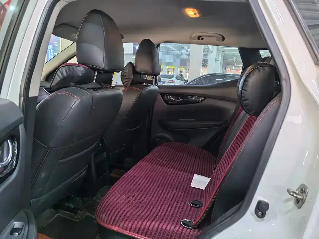 Nissan Qashqai 2021 из CN, фото 2