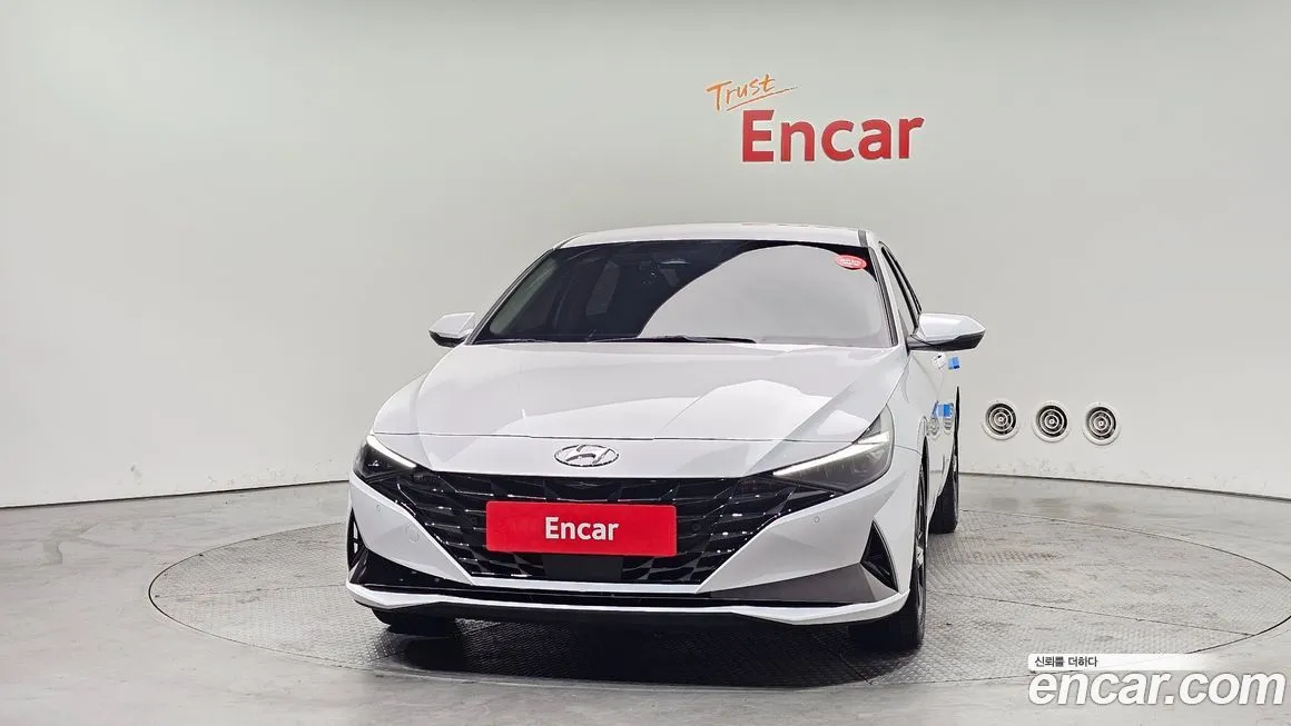 Hyundai AVANTE — фото 2