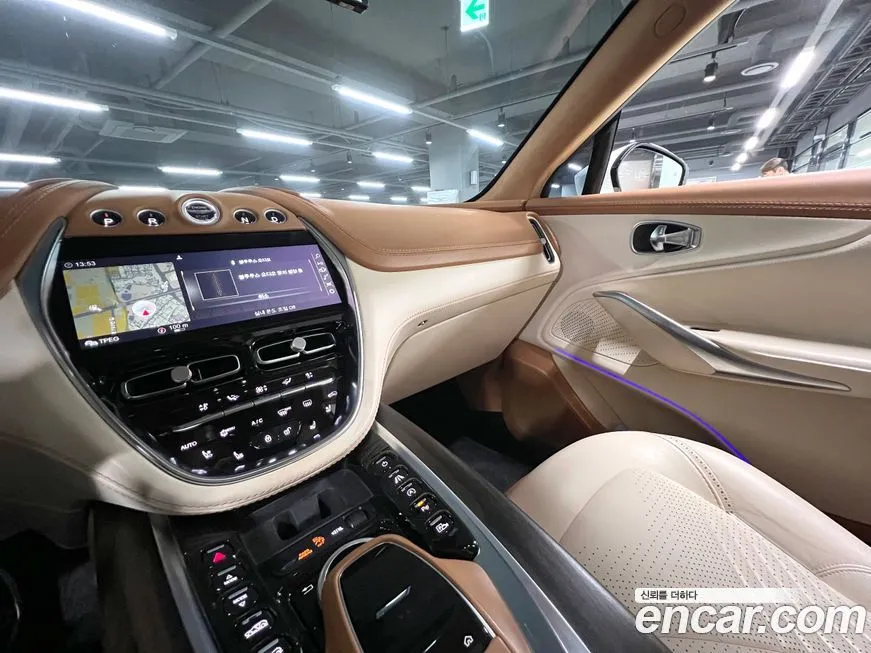 Aston Martin DBX 2021 из KR, фото 7