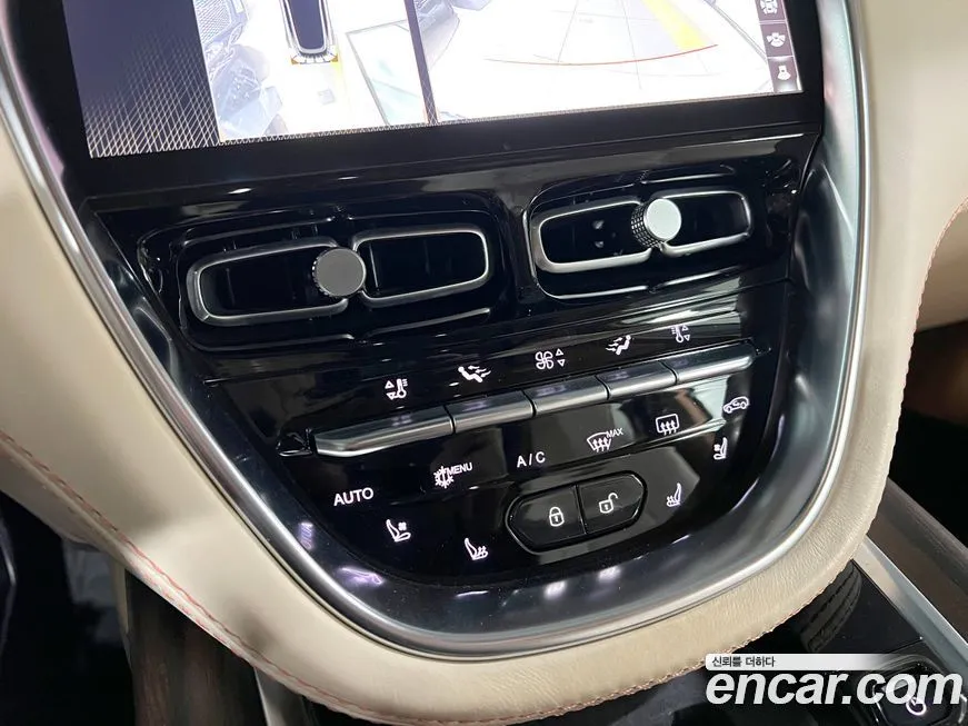 Aston Martin DBX 2021 из KR, фото 2